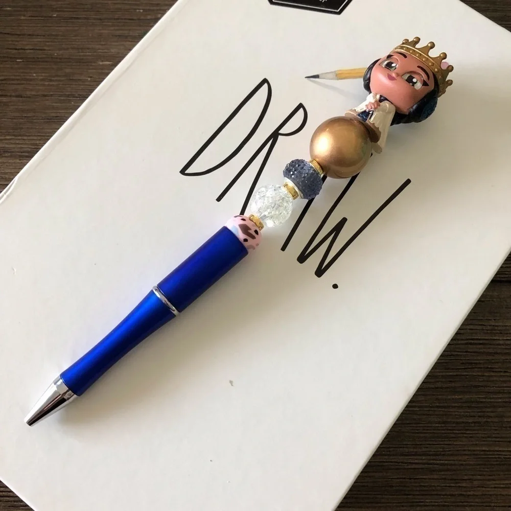 Disney Doorables: Wish: Queen Amaya handmade beaded pen